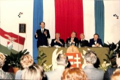 HA-Photos-D-1986-101