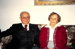 HA-Photos-Seperate-IV-Box-small-375